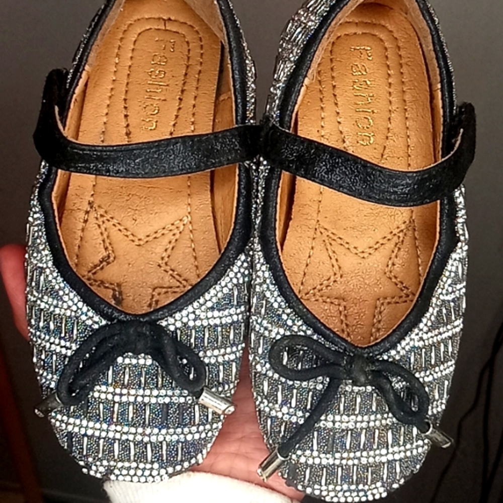 Glass jewels and glass beaded slippers/sandals for toddlers girls